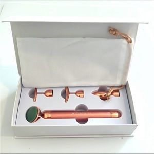 Monat 4 in 1 beauty bar facial massager